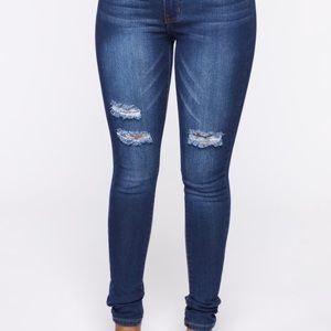 High Waisted Fashion Nova Jeans!